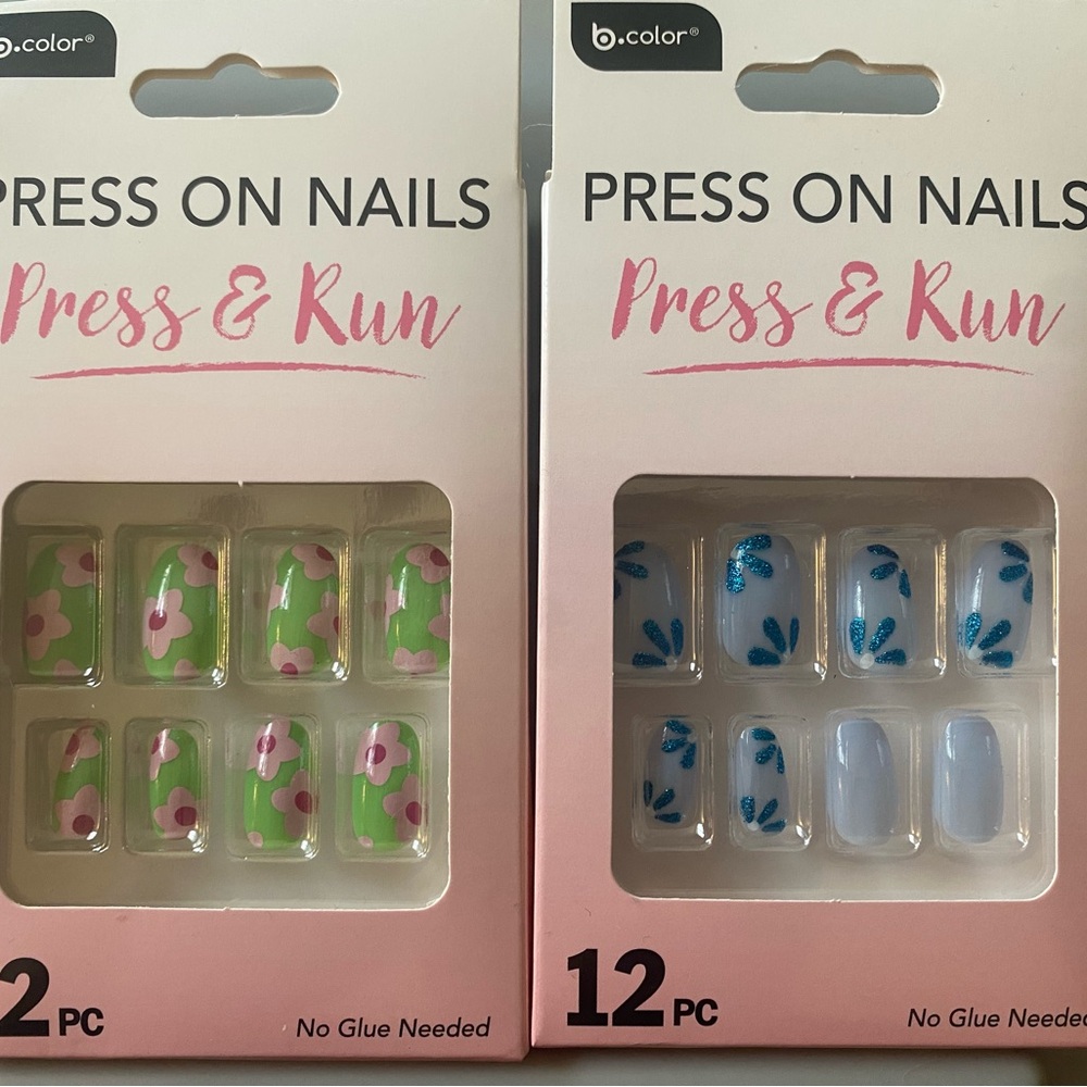 Summery 🌴🌊 Press & Run Press On Nails - Green Floral and Blue Design